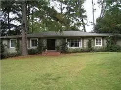 2046 Cherokee Dr, Jackson, MS 39211 photo 1