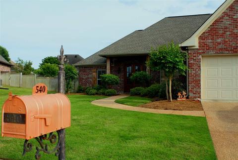 540 Springhill Xing, Brandon, MS 39047 photo 2