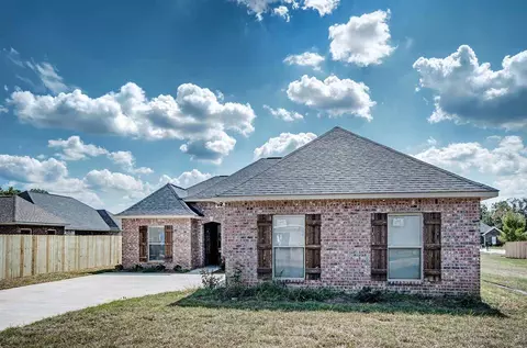 203 Bream Pond Ln, Brandon, MS 39047 photo 1