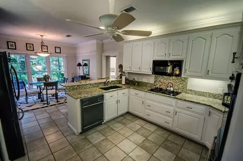 407 Daniel Dr, Brandon, MS 39047 photo 4