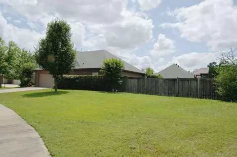 130 Bradshaw Xing, Canton, MS 39046 photo 4