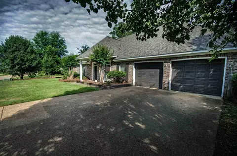 162 Mandarin Dr, Brandon, MS 39047 photo 2