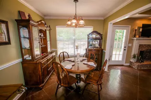 126 Chestnut Dr, Brandon, MS 39047 photo 7