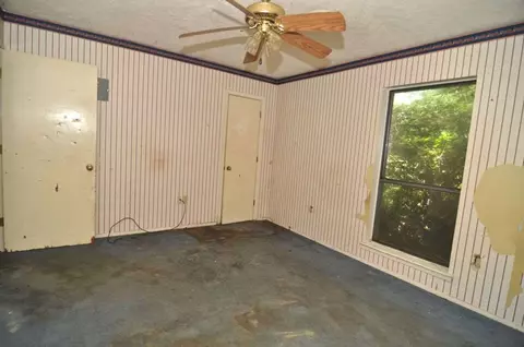 2425 S Pine Lea Dr, Jackson, MS 39209 photo 8
