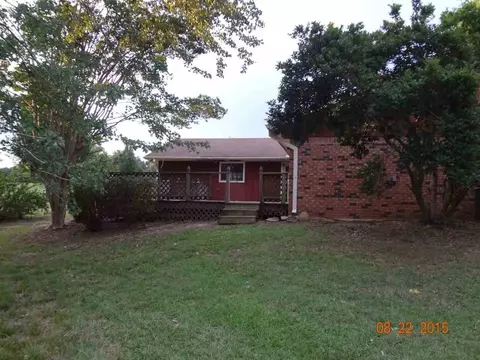 2425 S Pine Lea Dr, Jackson, MS 39209 photo 2