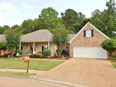 516 Eastside Cv, Brandon, MS 39047 photo 1