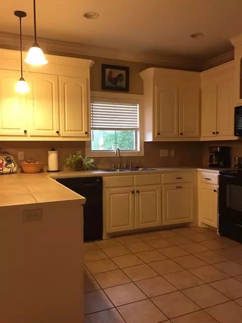 220 Tucker Dr, Brandon, MS 39042 photo 4