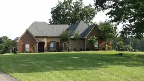 1349 Caroline Dr, Terry, MS 39170 photo 1