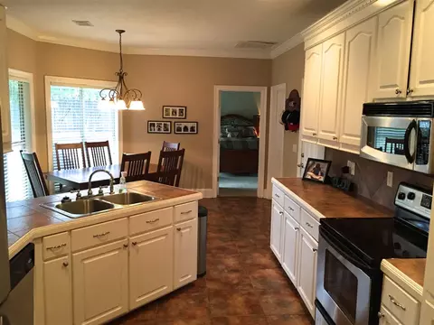 414 Pinebrook Cir, Brandon, MS 39047 photo 2