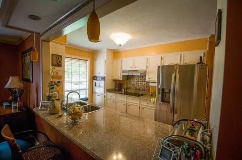 145 Thackery Cir, Jackson, MS 39211 photo 7
