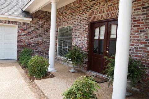 728 Danforth Dr, Madison, MS 39110 photo 3