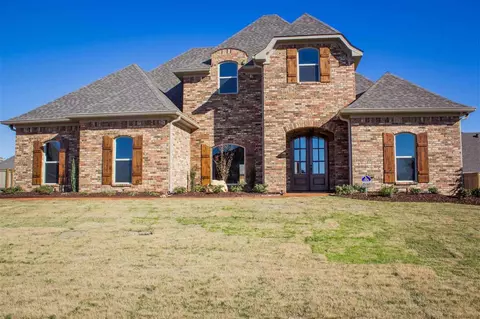 802 Osagian Cir, Brandon, MS 39042 photo 1