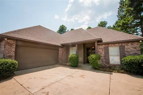 115 Cedar Green Dr, Canton, MS 39046 photo 2
