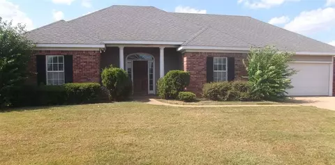 2132 Crossbridge Blvd, Byram, MS 39272 photo 1