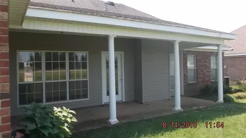 2132 Crossbridge Blvd, Byram, MS 39272 photo 5