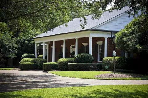 2352 Twin Lakes Cir, Jackson, MS 39211 photo 3