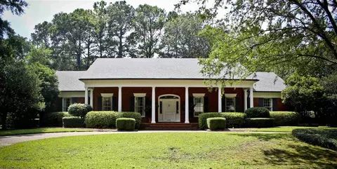 2352 Twin Lakes Cir, Jackson, MS 39211 photo 2