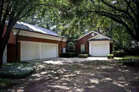 2352 Twin Lakes Cir, Jackson, MS 39211 photo 4
