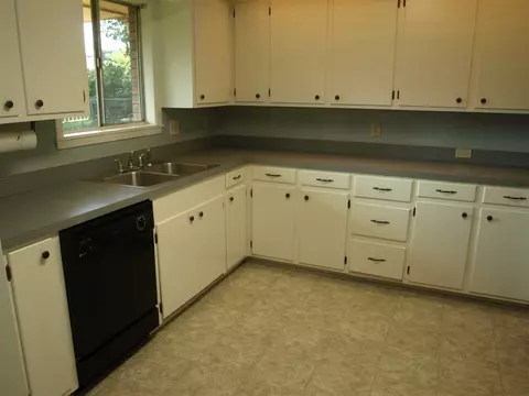206 Easthaven Dr, Clinton, MS 39056 photo 2