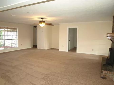 206 Easthaven Dr, Clinton, MS 39056 photo 5
