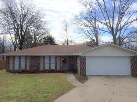 106 Cypress Cir, Clinton, MS 39056 photo 1