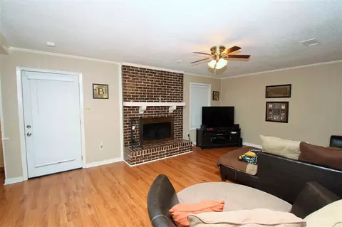 106 Cypress Cir, Clinton, MS 39056 photo 5