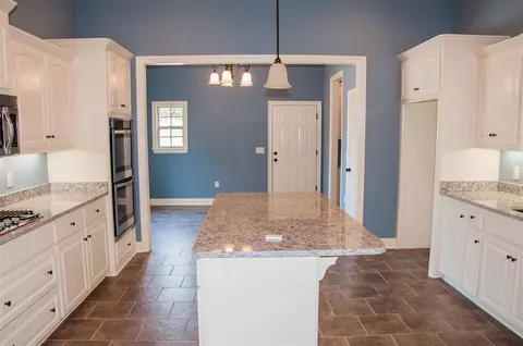 138 Ashley Park Dr, Byram, MS 39272 photo 7