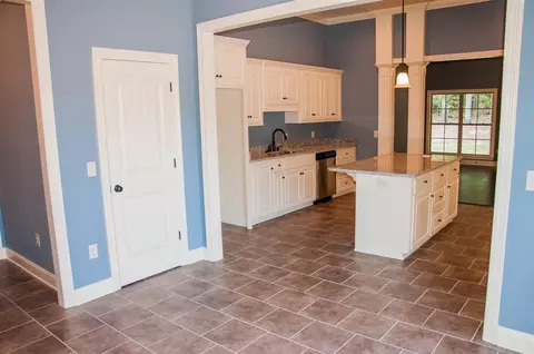 138 Ashley Park Dr, Byram, MS 39272 photo 15