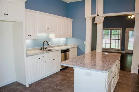 138 Ashley Park Dr, Byram, MS 39272 photo 12