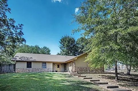 109 Pebble Brook Dr, Clinton, MS 39056 photo 3