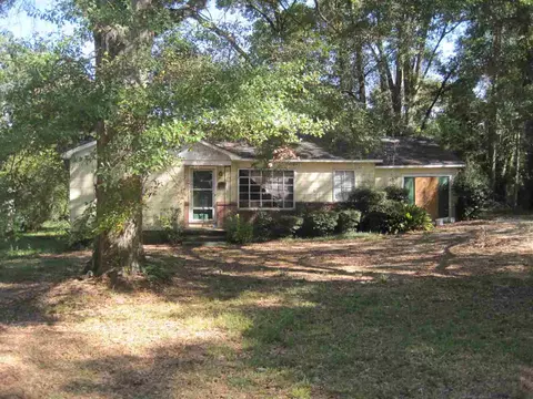 1762 Mcgee St, Jackson, MS 39204 photo 1