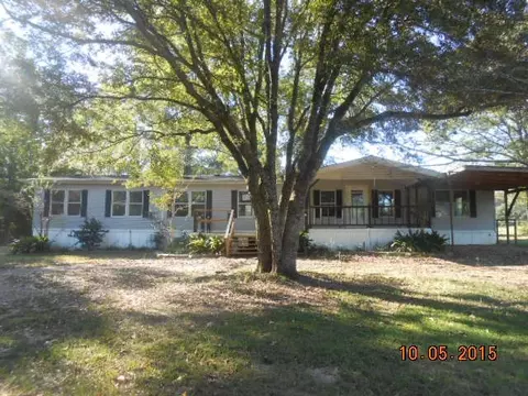 1063 Dry Creek Ln, Summit, MS 39666 photo 1