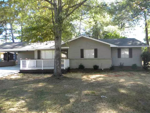 3225 E Lisa Dr, Pearl, MS 39208 photo 1