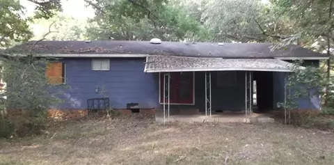 1043 Barbara Ann Dr, Jackson, MS 39204 photo 2