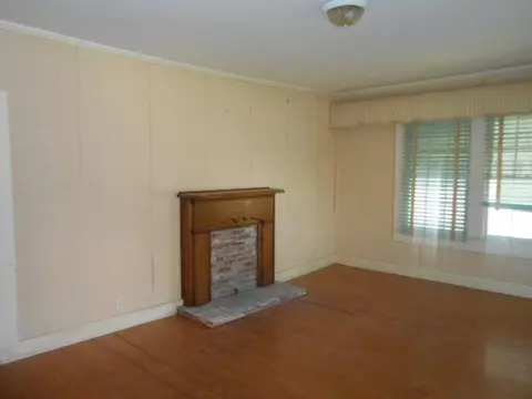 517 S 4th St, Mccomb, MS 39648 photo 9