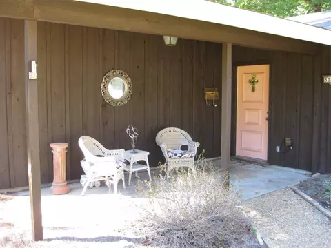 5045 Riverwood Cir, Jackson, MS 39211 photo 3