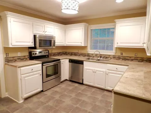157 Hanover Dr, Brandon, MS 39047 photo 11