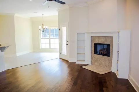 128 Ashley Park Dr, Byram, MS 39272 photo 9