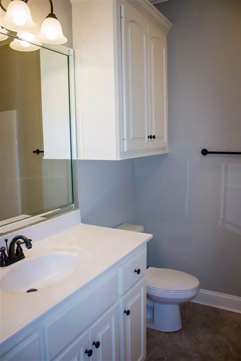 128 Ashley Park Dr, Byram, MS 39272 photo 7