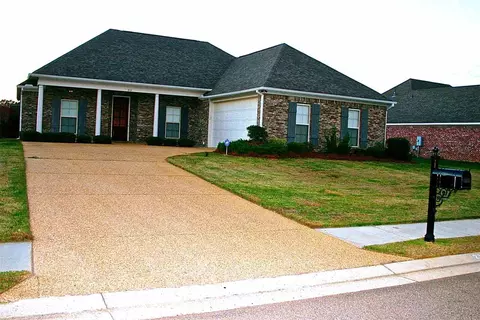 212 Tucker Dr, Brandon, MS 39042 photo 2