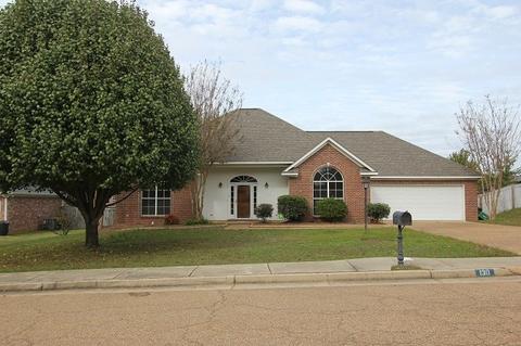 130 Warrior Ln, Clinton, MS 39056 photo 1