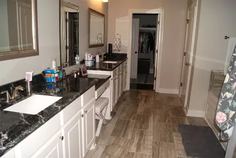 905 Abundance Xing, Flowood, MS 39232 photo 10