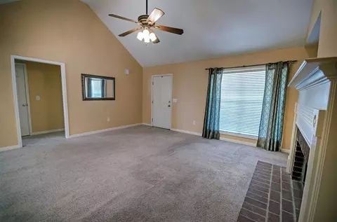 218 Cherry Bark Dr, Brandon, MS 39047 photo 4