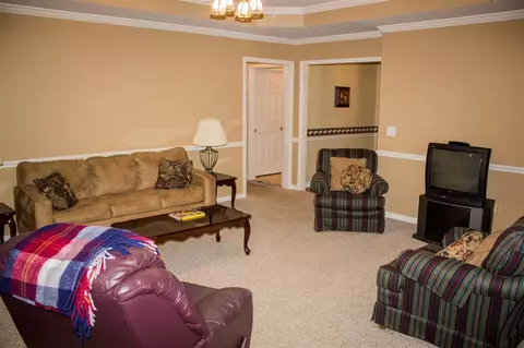 925 Eagles Nest Dr, Byram, MS 39272 photo 7