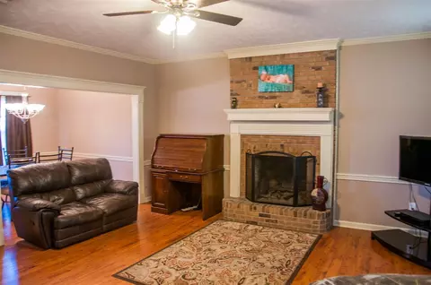 201 Devonport Cir, Raymond, MS 39154 photo 9