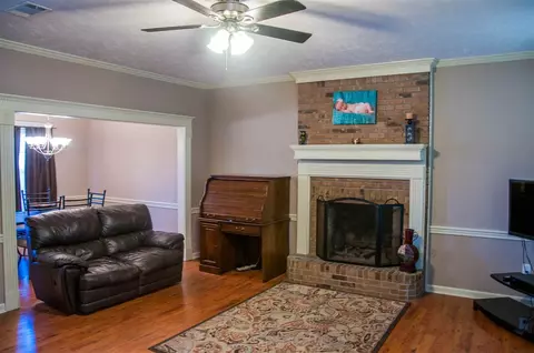 201 Devonport Cir, Raymond, MS 39154 photo 10