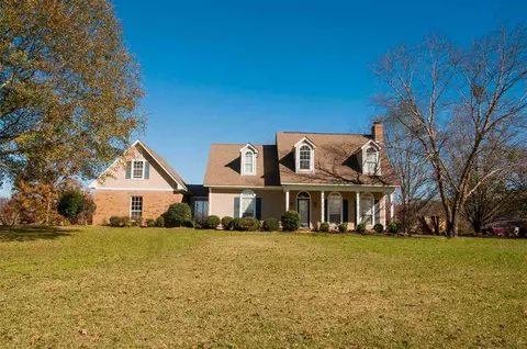 201 Devonport Cir, Raymond, MS 39154 photo 1