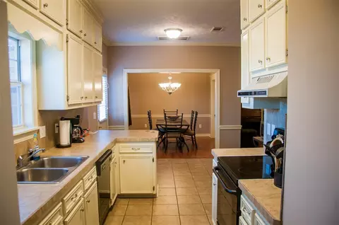 201 Devonport Cir, Raymond, MS 39154 photo 16