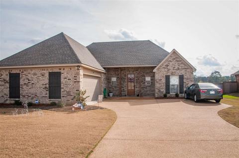 1945 E Ridge Cir, Madison, MS 39110 photo 1