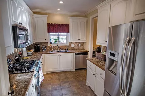 1827 August Bend Dr, Madison, MS 39110 photo 9